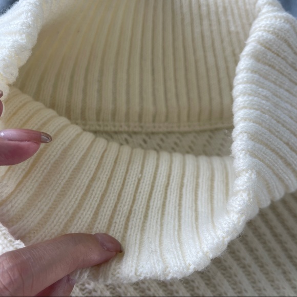 Turtleneck drop sleeve White Knit Top Sweater - Picture 5 of 7